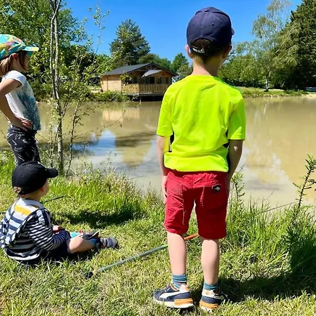 Un Etang Ideal Pour La Famille
