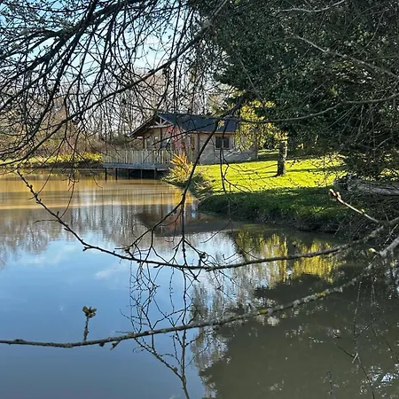 Chalet Un Etang Ideal Pour La Famille *