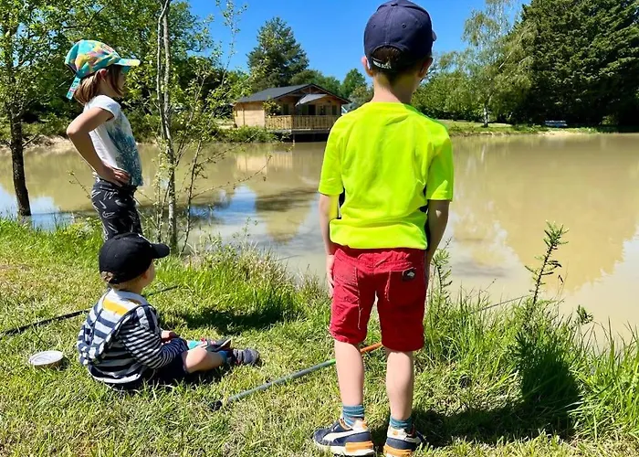 Un étang Idéal Pour La Famille
